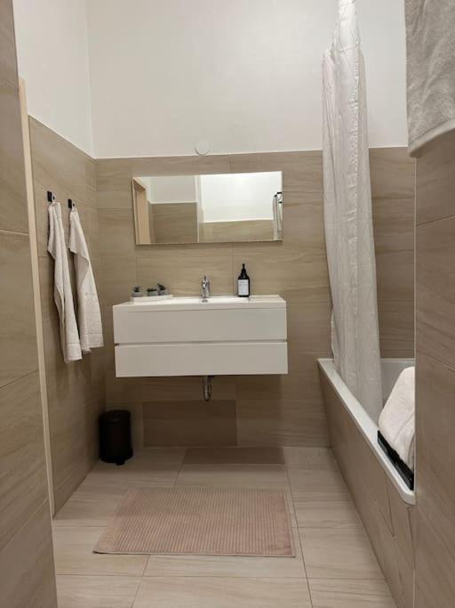 Modernes 2 Apartamento *